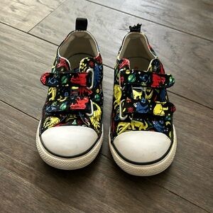 Dinosaur Converse size 11